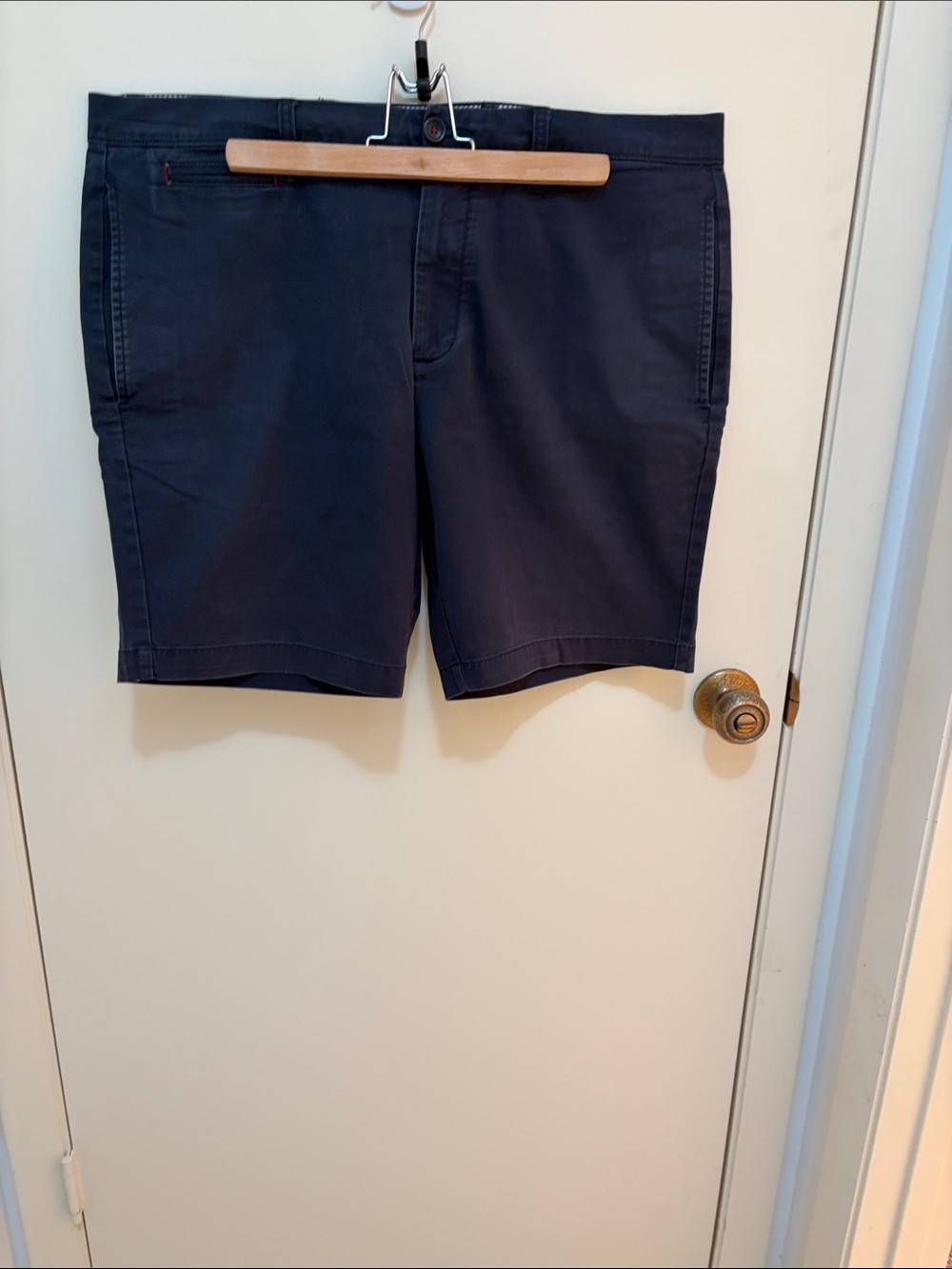 UNTUCKit Men's Navy Flat-Front Shorts